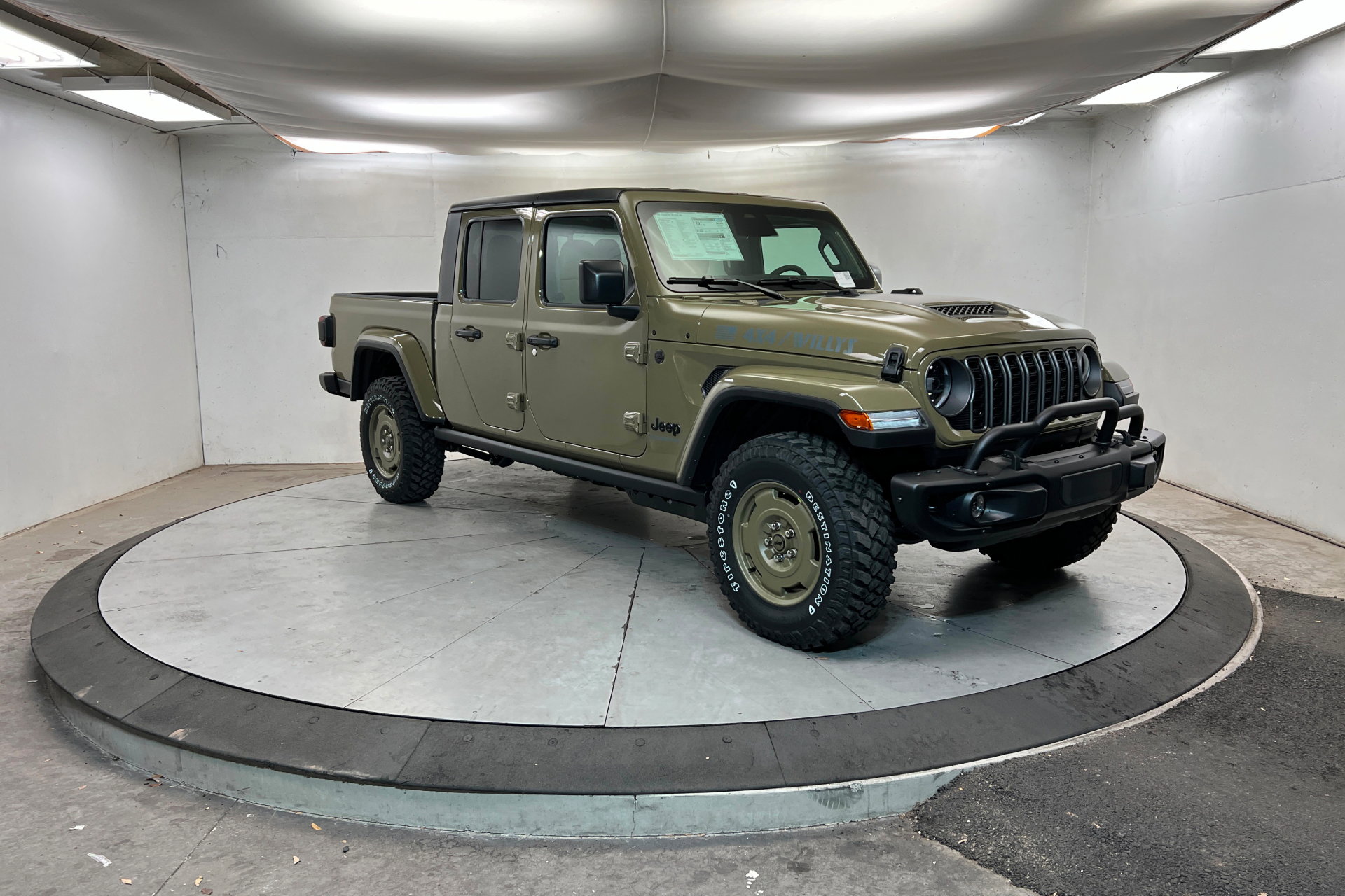New 2026 Jeep Gladiator Willys AWD/4WD image 7