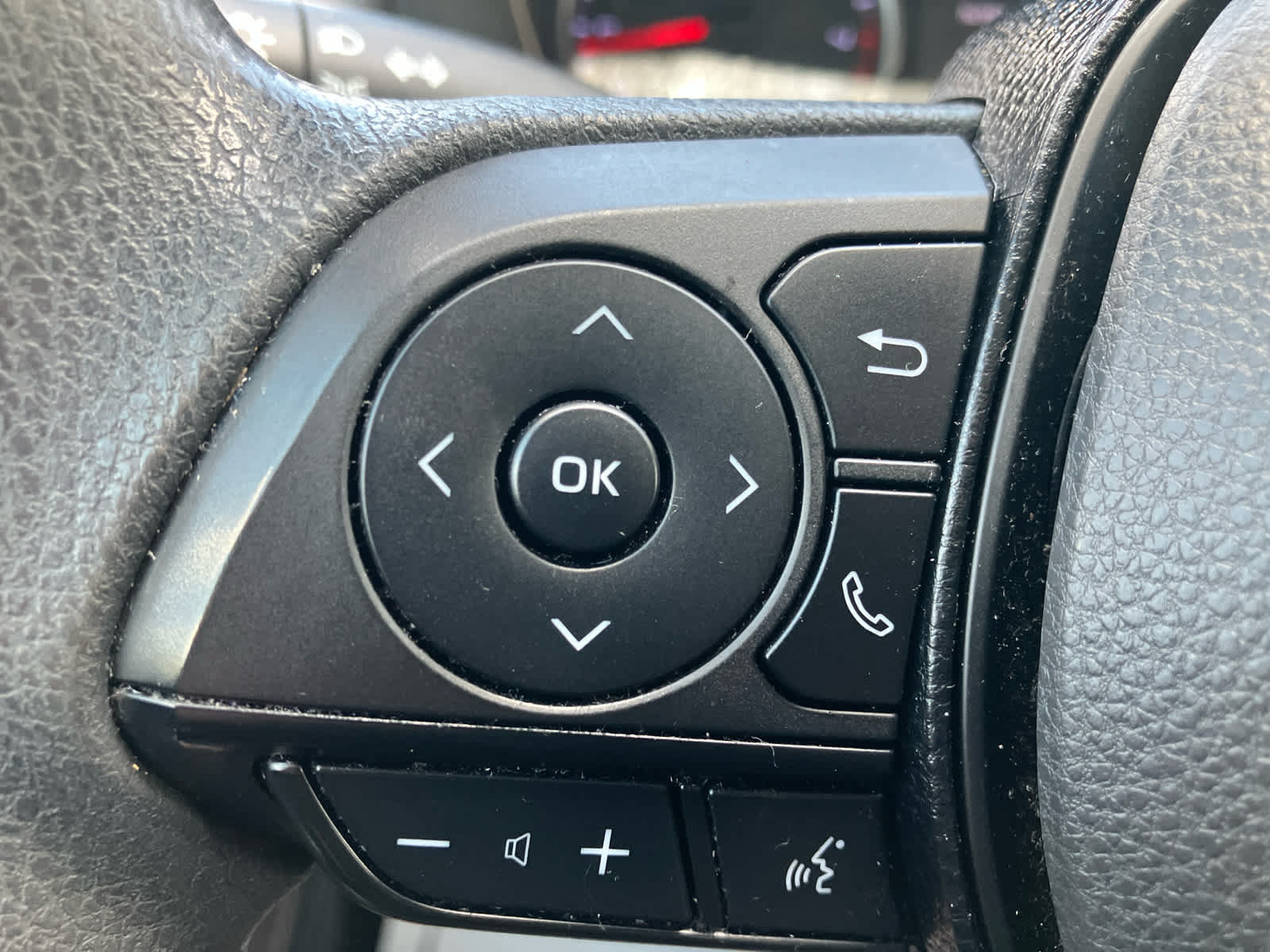 Used 2020 Toyota RAV4 LE w/ All Weather Liner Package AWD/4WD image 16