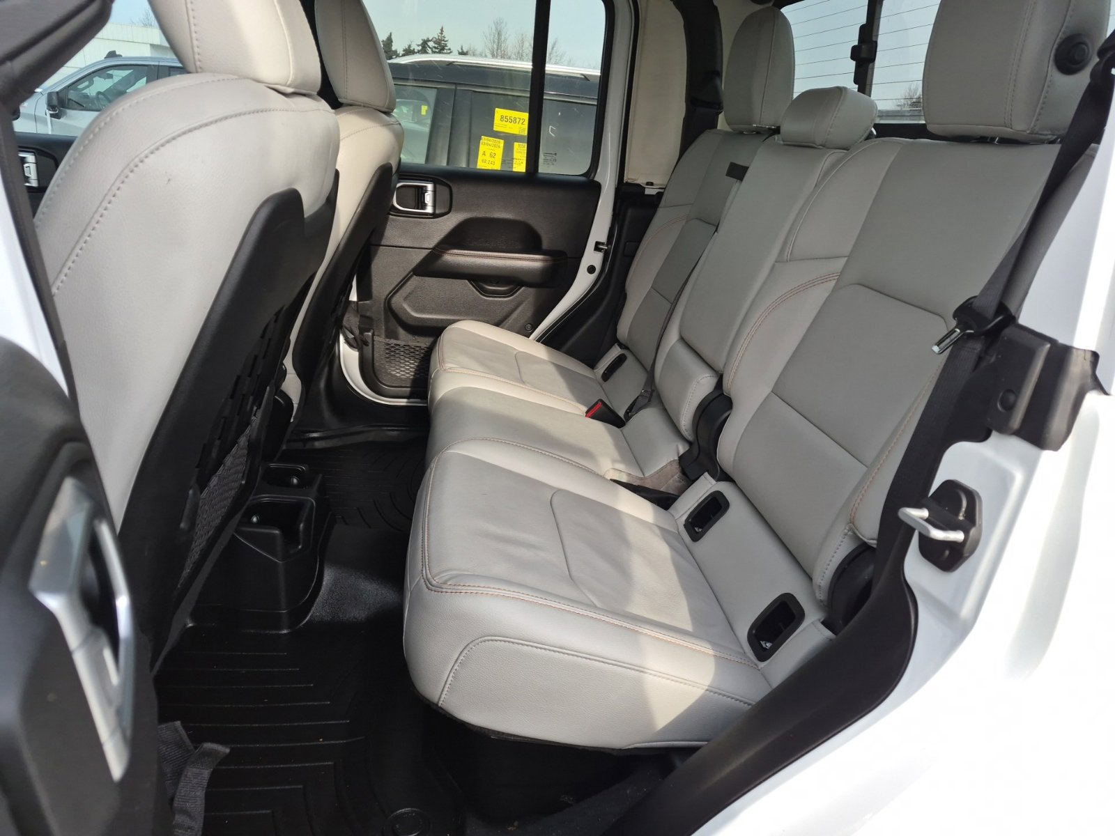 Used 2022 Jeep Gladiator Mojave w/ LED Lighting Group AWD/4WD image 9