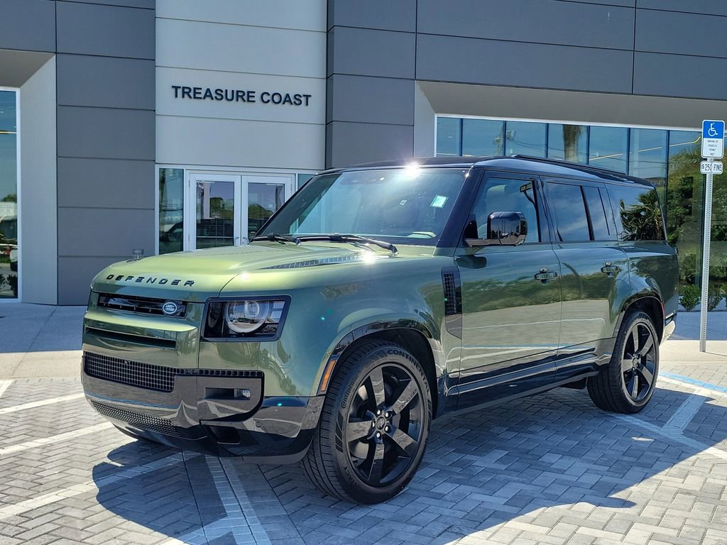 New 2026 Land Rover Defender 130 X-Dynamic SE AWD/4WD image 1