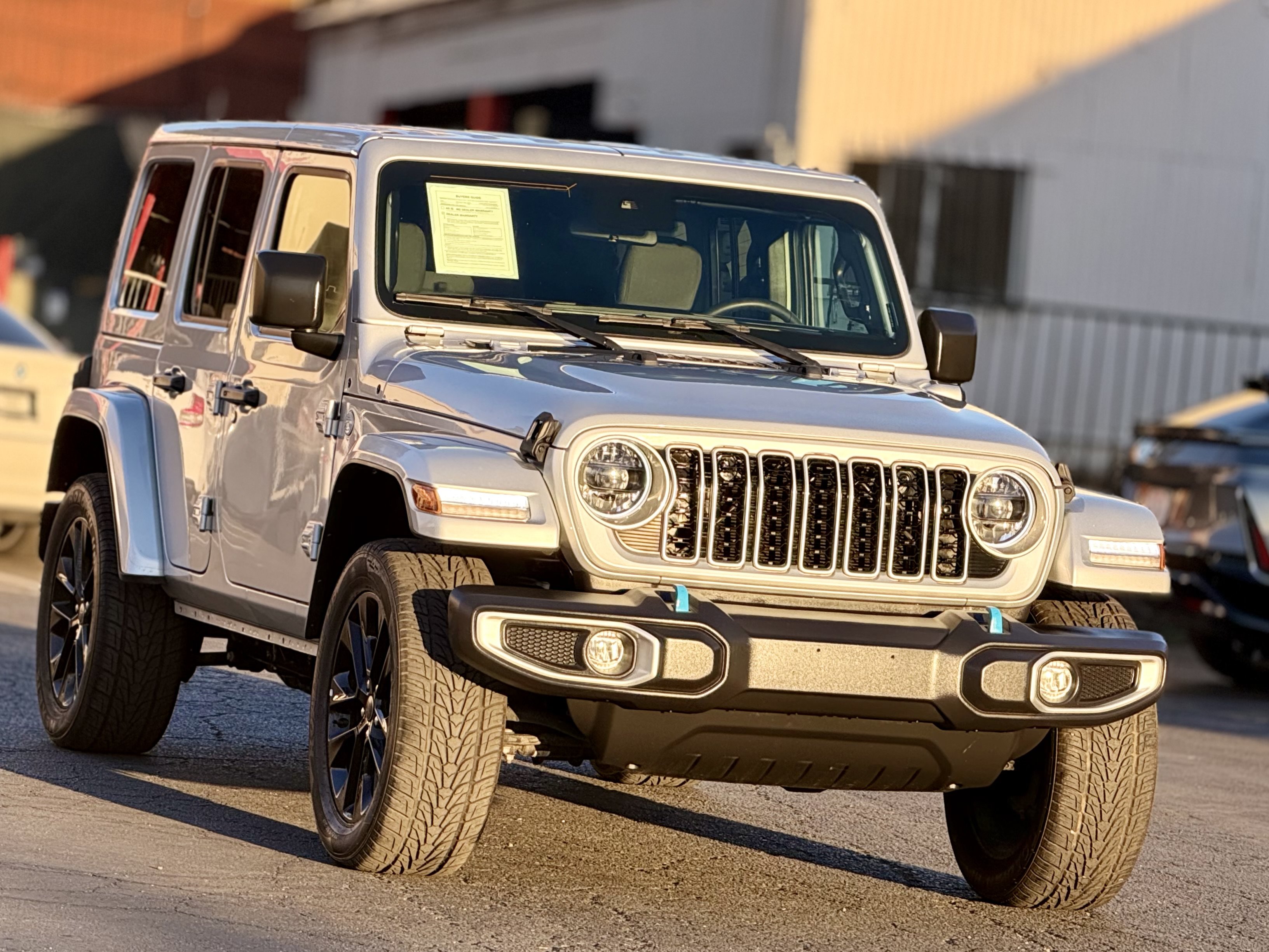 Used 2024 Jeep Wrangler Unlimited Sahara AWD/4WD image 3