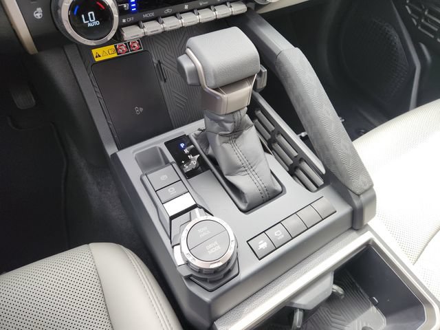 New 2026 Toyota Tacoma Limited AWD/4WD image 19