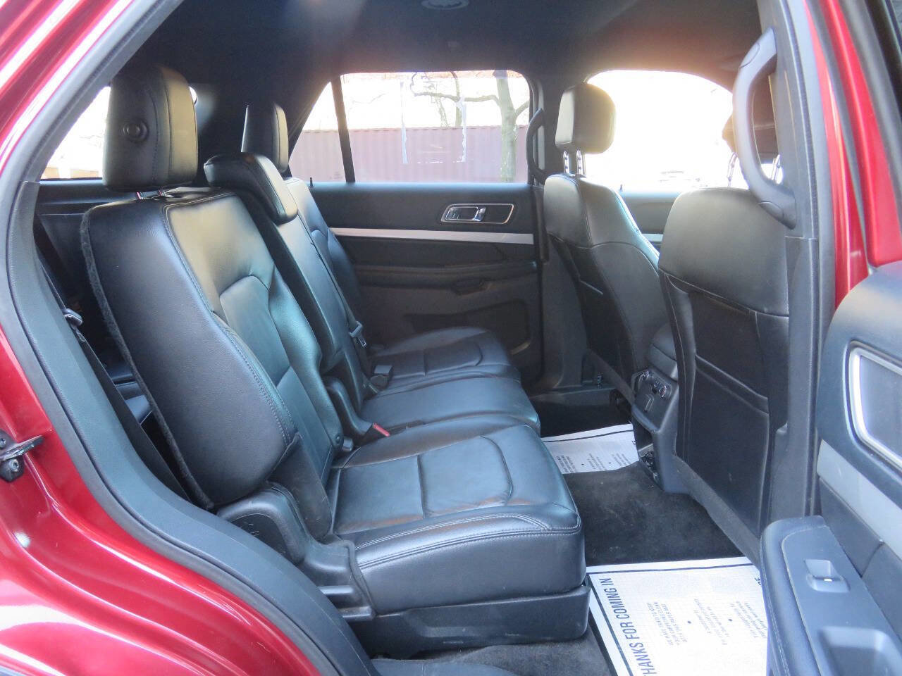 Used 2016 Ford Explorer XLT w/ Equipment Group 202A AWD/4WD image 21
