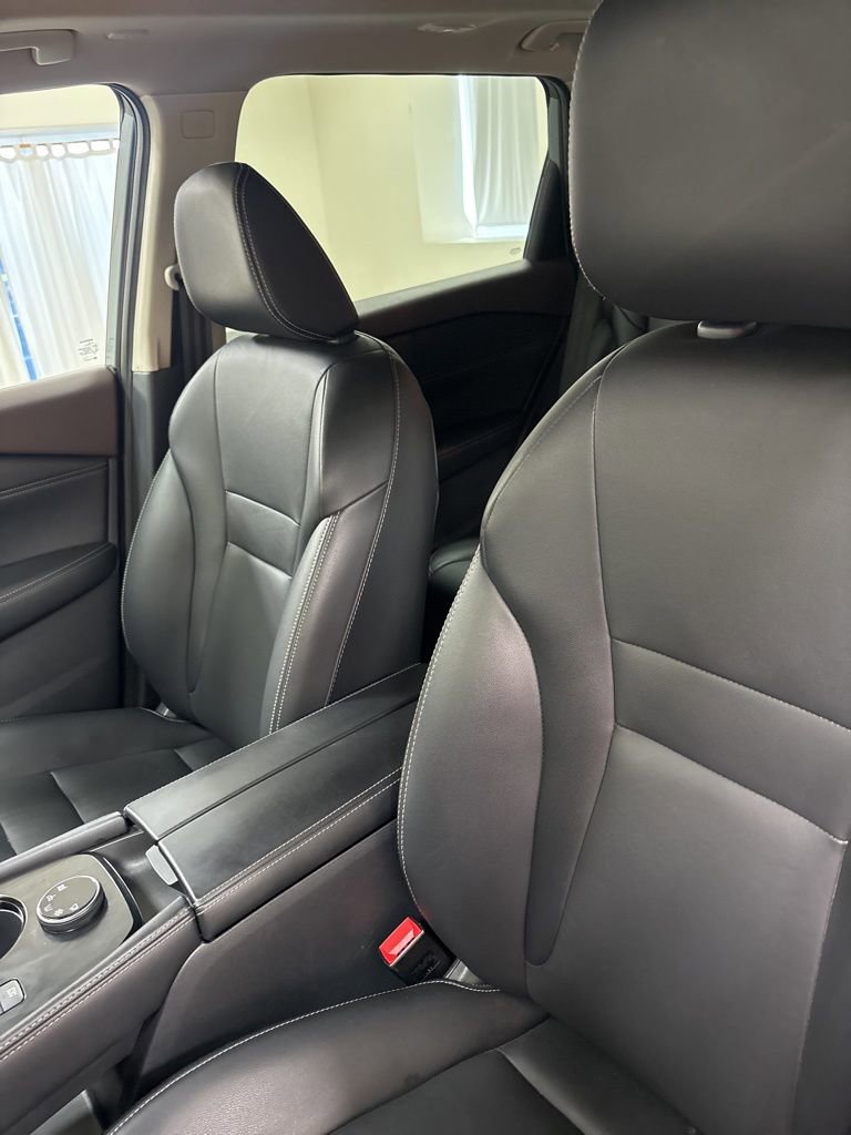 Used 2023 Nissan Rogue SL AWD/4WD image 16