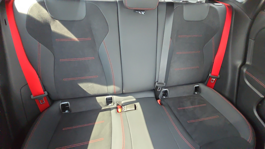 Used 2024 Mercedes-Benz GLA 35 AMG 4MATIC image 23