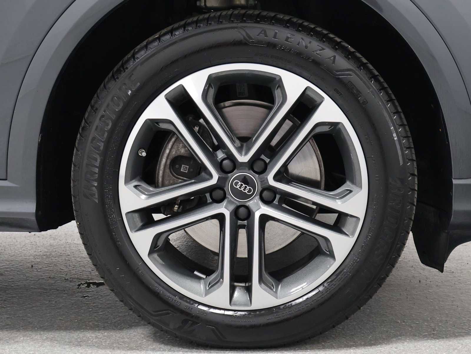 Certified 2025 Audi Q5 Prestige AWD/4WD image 12