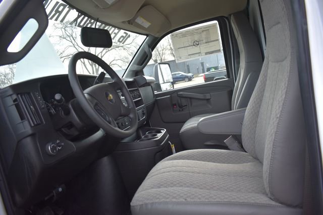 New 2025 Chevrolet Express 3500 w/ Power Convenience Package image 21