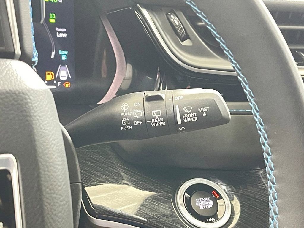 Used 2022 Jeep Grand Cherokee Trailhawk w/ Luxury Tech Group III image 44