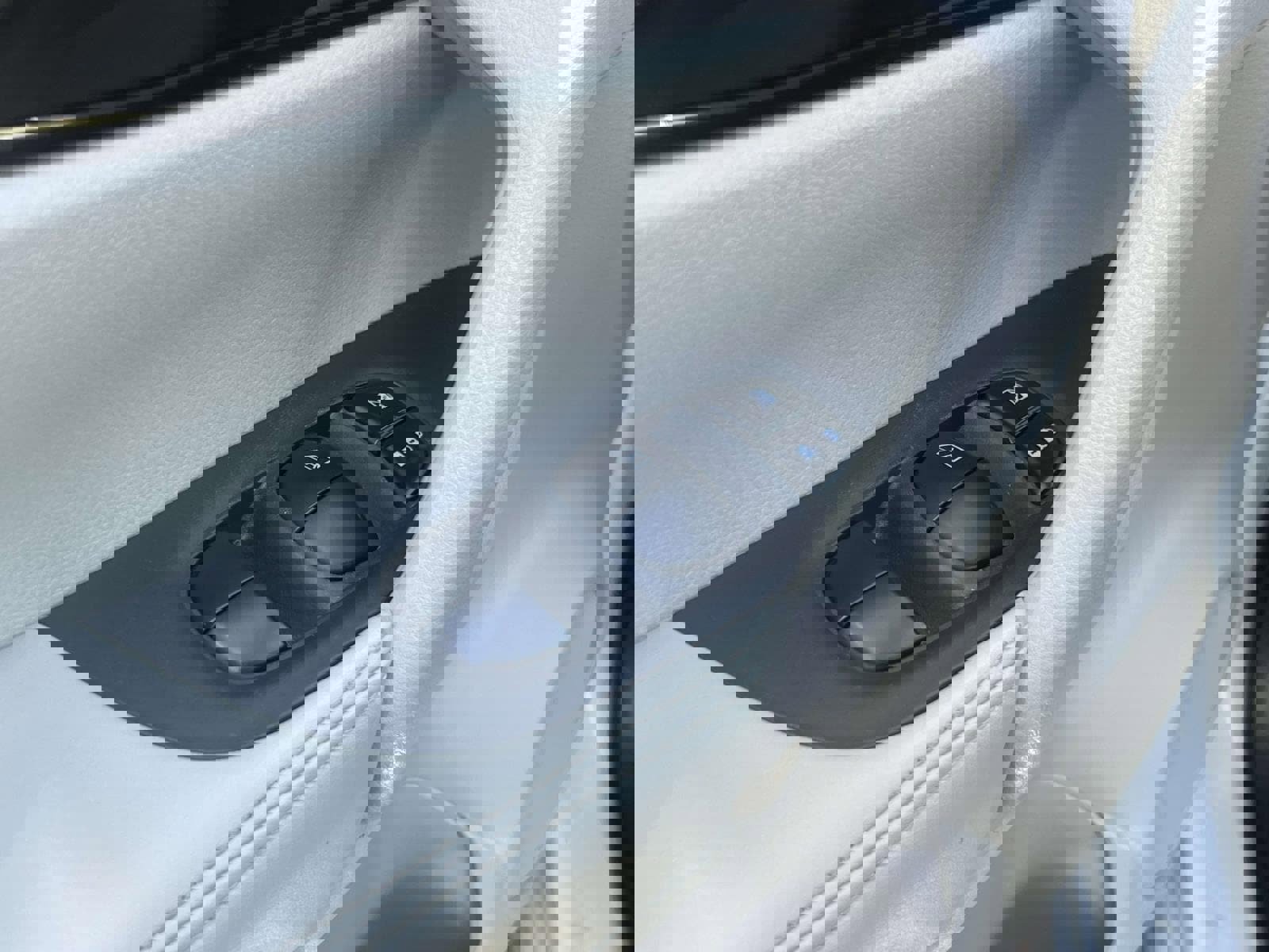 Used 2022 Nissan Rogue Sport SV w/ Technology Package image 29