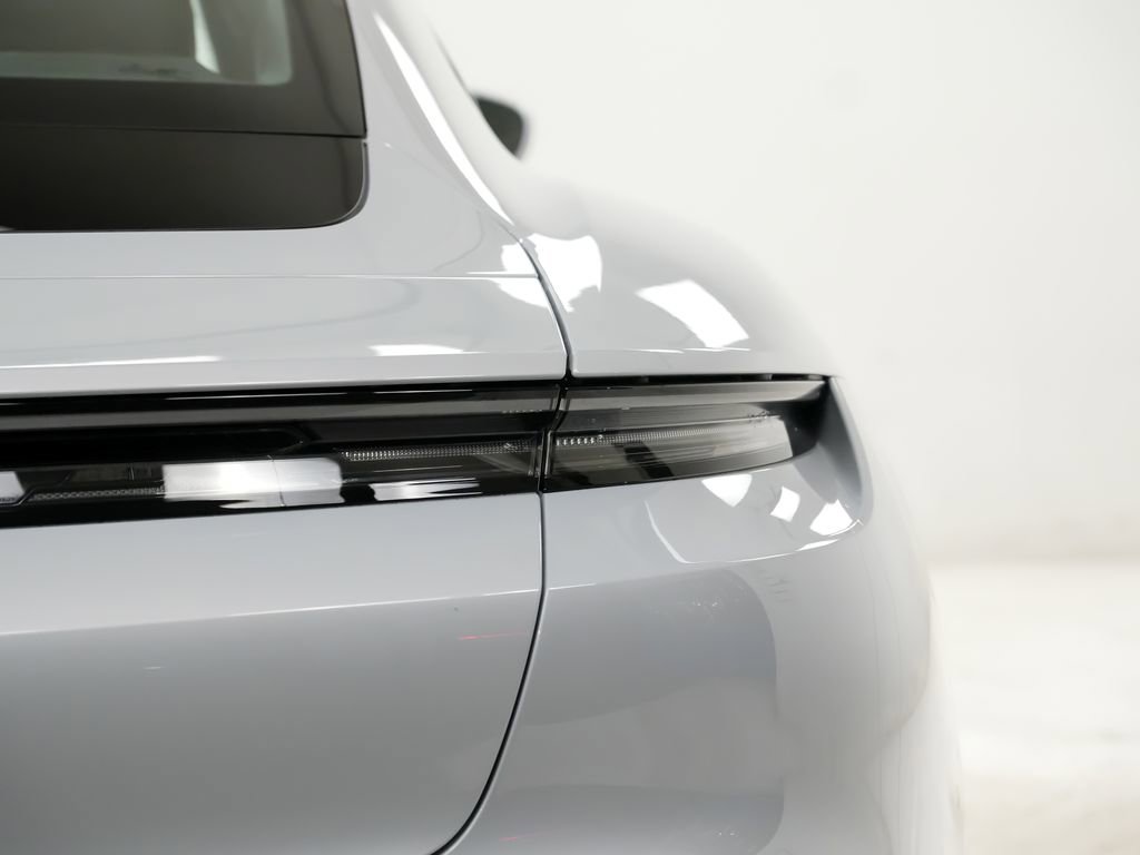 New 2026 Porsche Taycan image 12