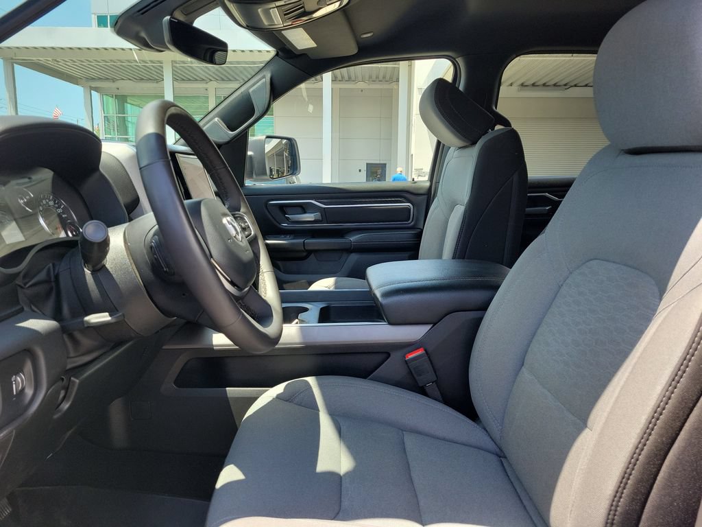 Used 2025 RAM 1500 Big Horn RWD image 12