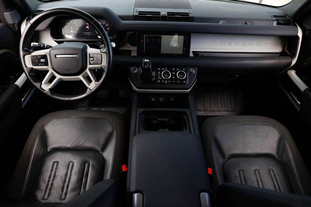 Used 2020 Land Rover Defender 110 First Edition AWD/4WD image 2