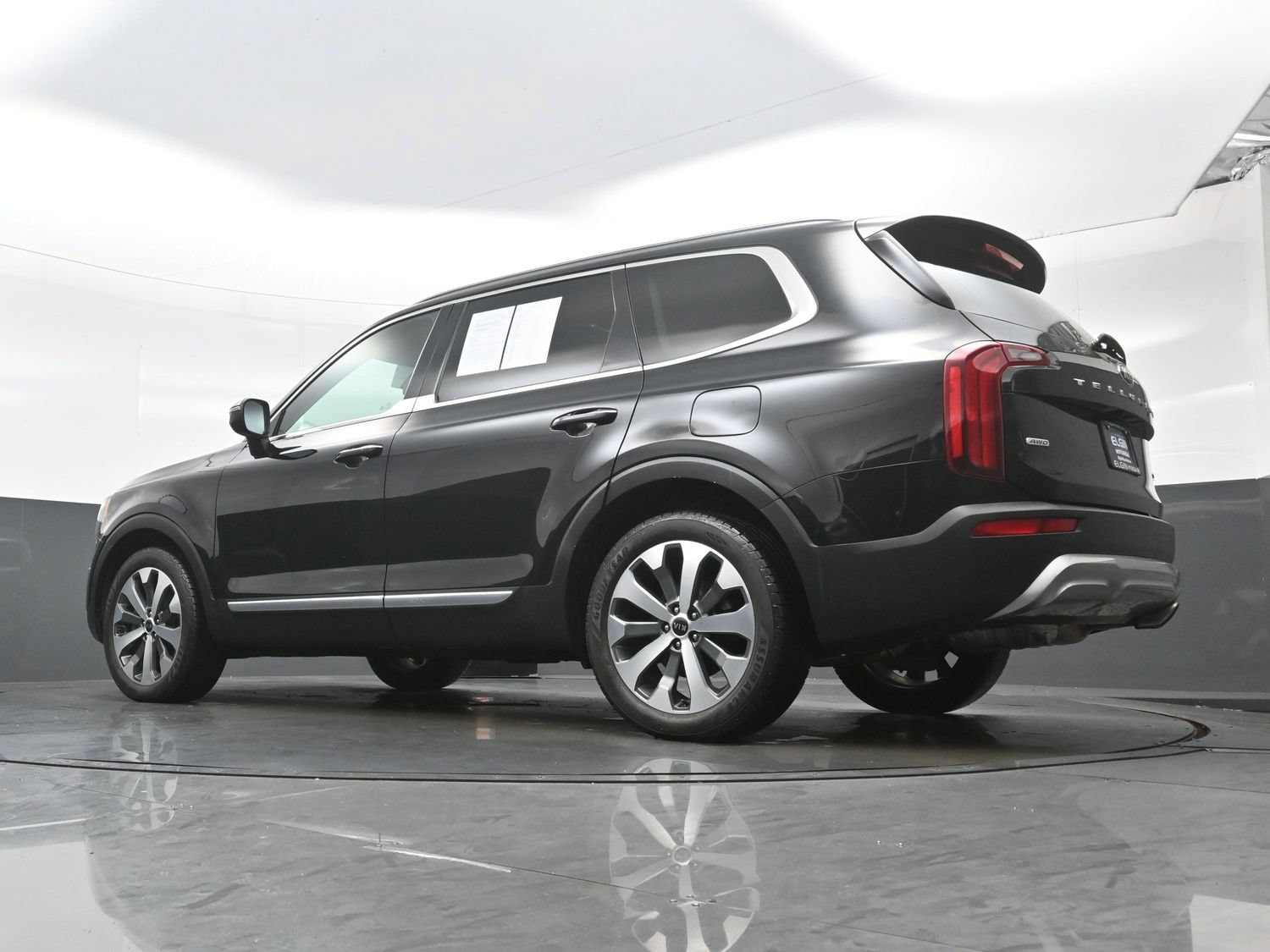Used 2020 Kia Telluride S AWD/4WD image 32