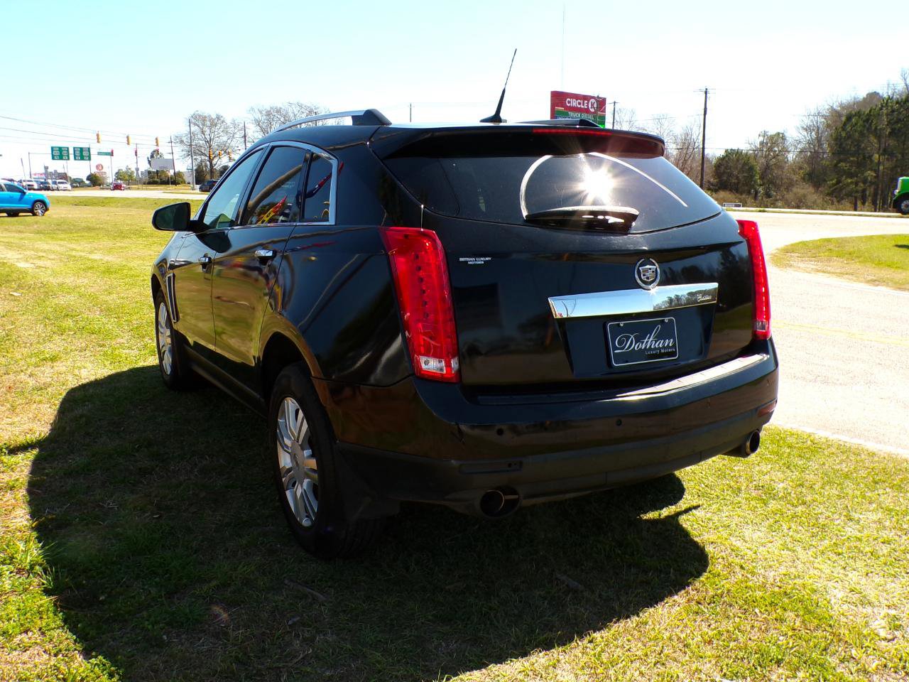 Used 2014 Cadillac SRX Luxury w/ Driver Awareness Package image 5