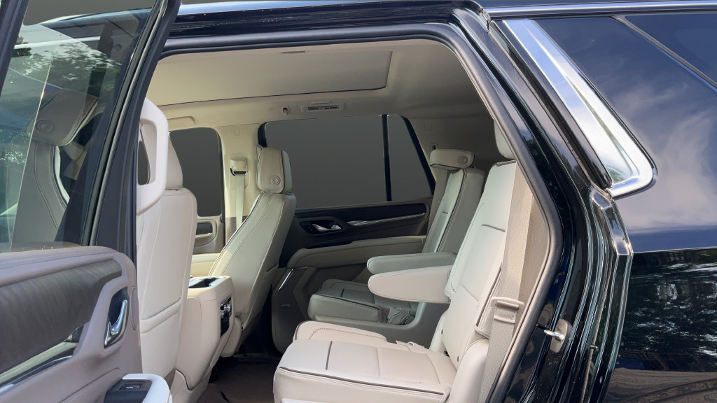 Certified 2024 GMC Yukon Denali w/ Max Trailering Package AWD/4WD image 19