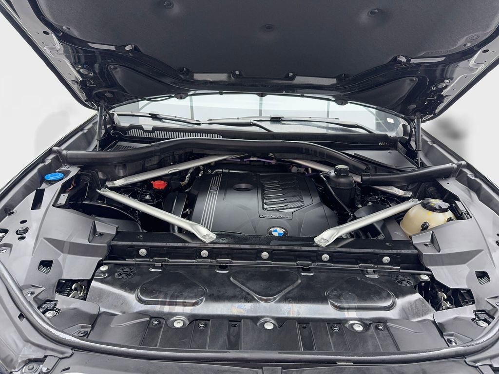 Used 2023 BMW X5 sDrive40i w/ Parking Assistance Package image 12