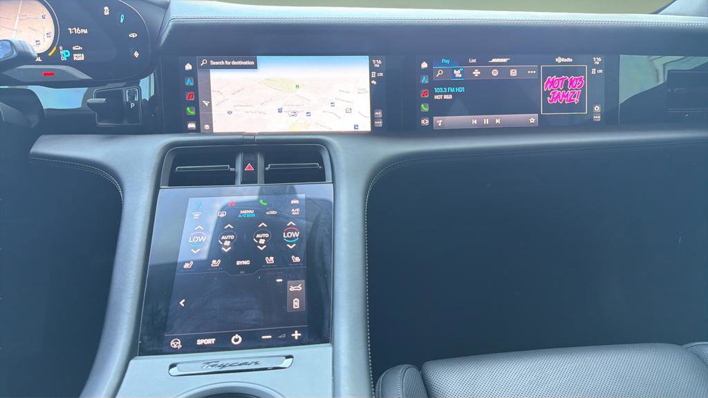 Used 2023 Porsche Taycan 4S w/ Premium Package image 8