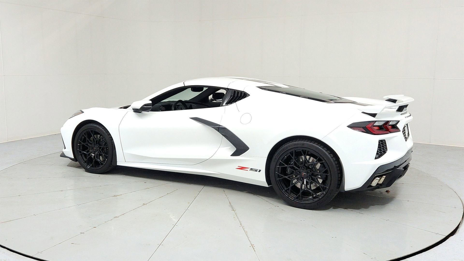 Certified 2025 Chevrolet Corvette Stingray Preferred Cpe w/ Z51 Performance Package image 3