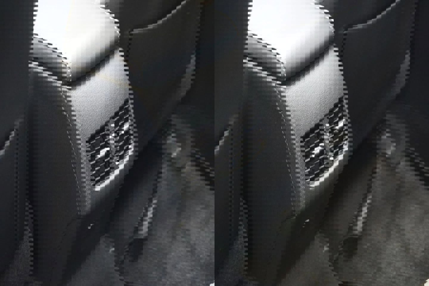 Used 2013 Lexus ES 300h image 12