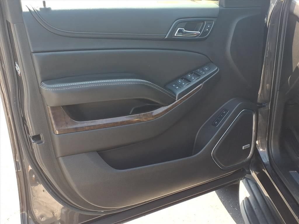 Used 2016 Chevrolet Tahoe LT w/ Texas Edition Package RWD image 18