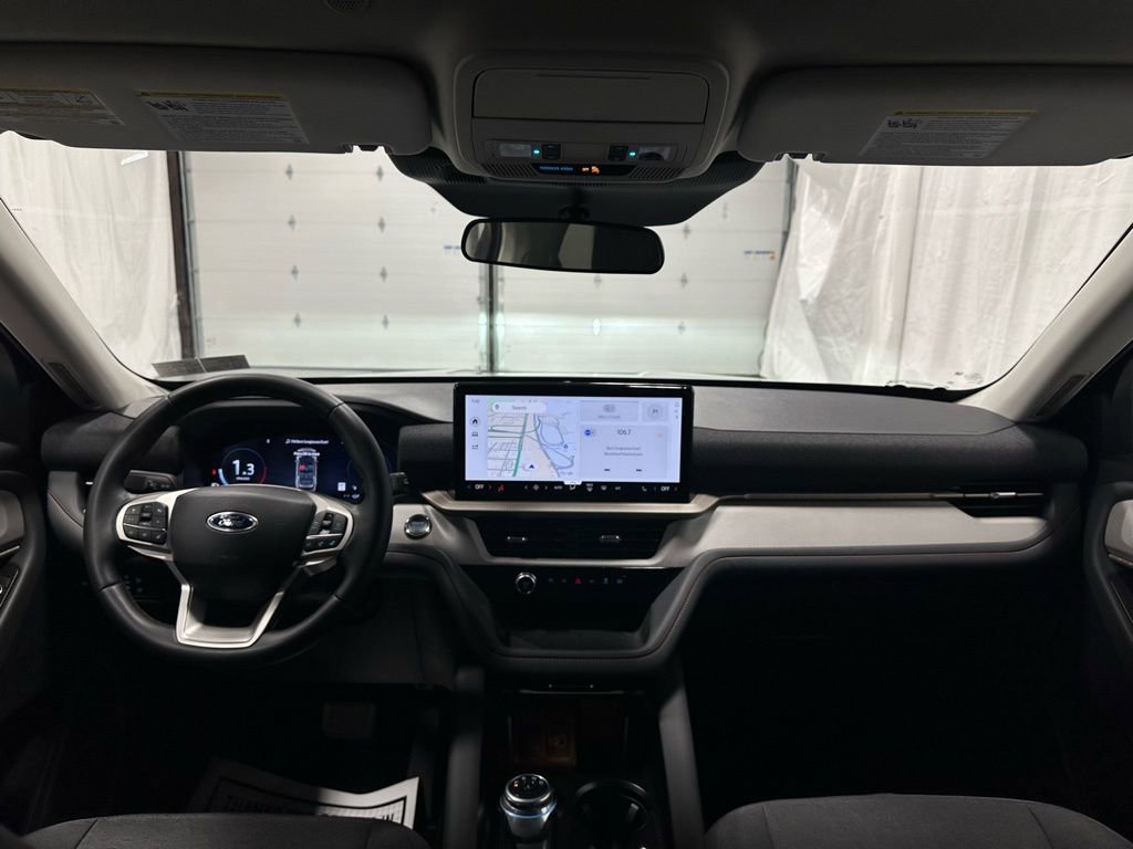 Used 2025 Ford Explorer Active image 38