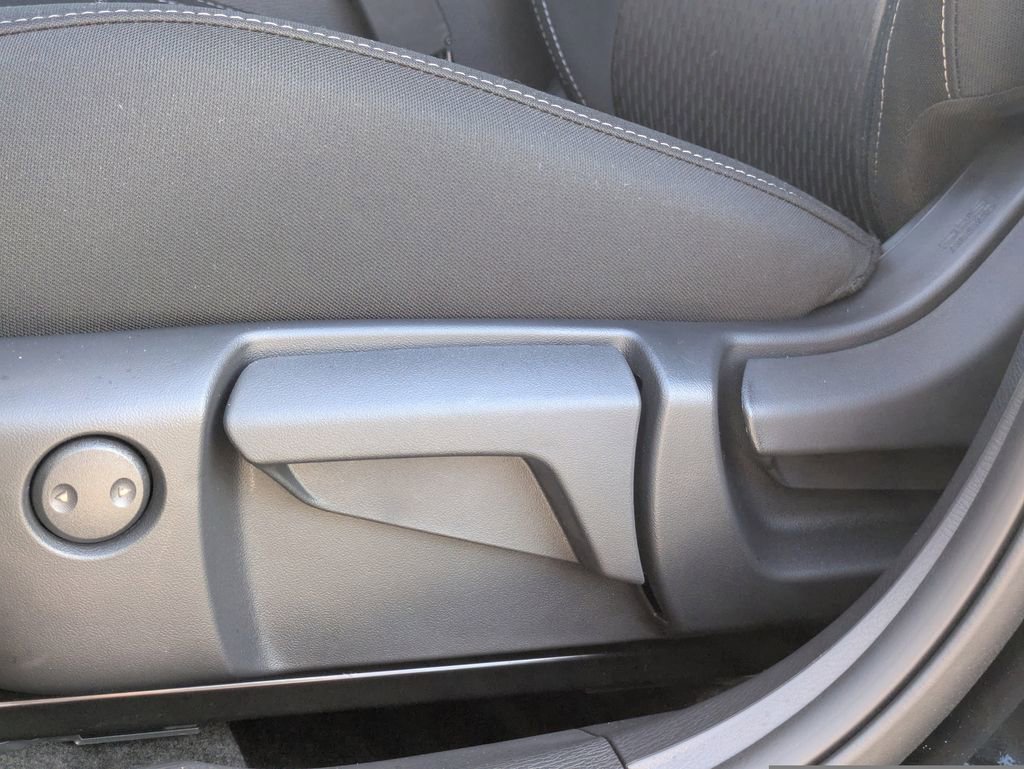 New 2025 Mitsubishi Outlander SE image 19