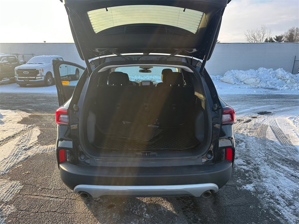 Used 2023 Ford Escape Active image 19