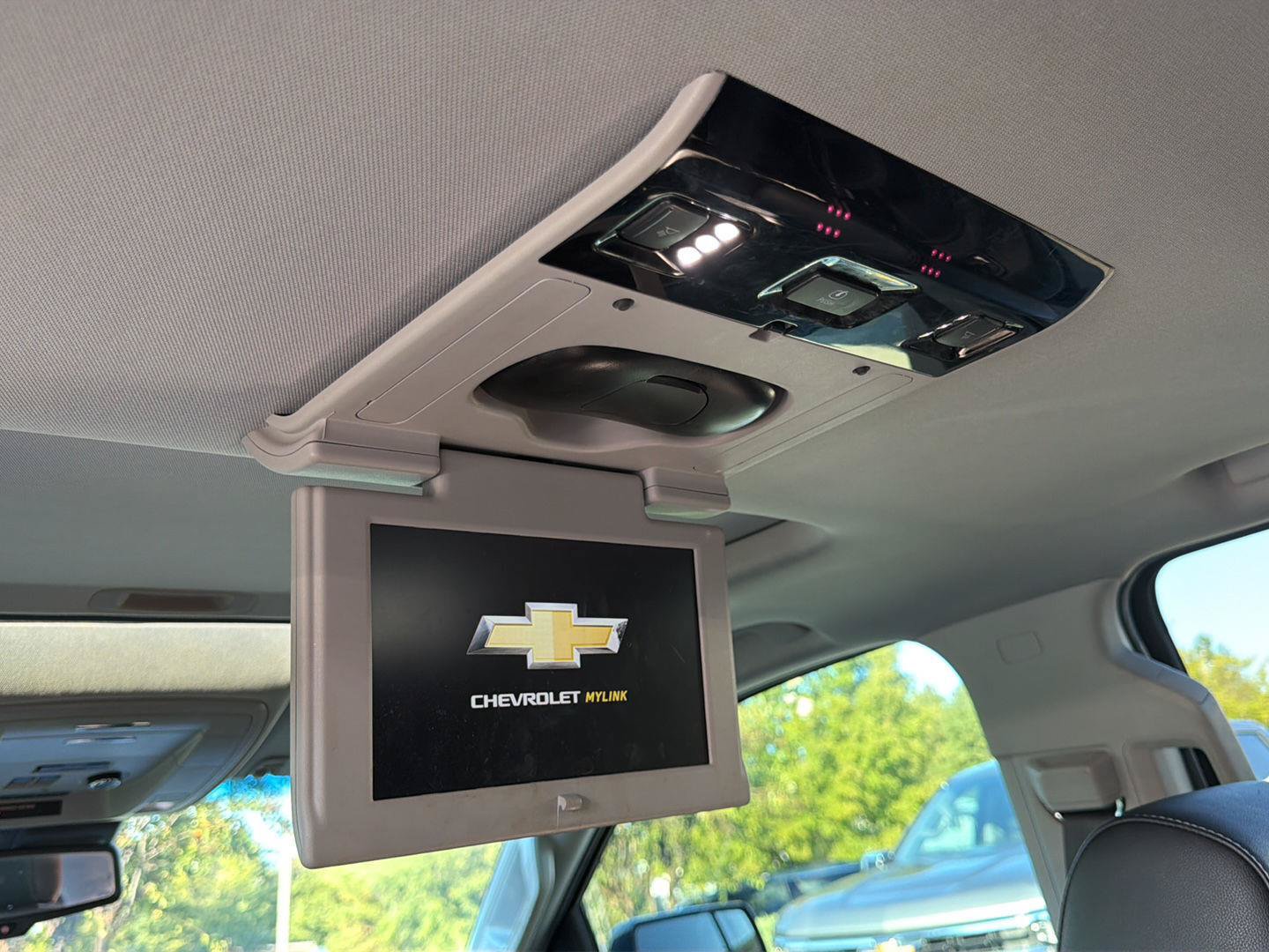 Used 2019 Chevrolet Tahoe LT AWD/4WD image 13