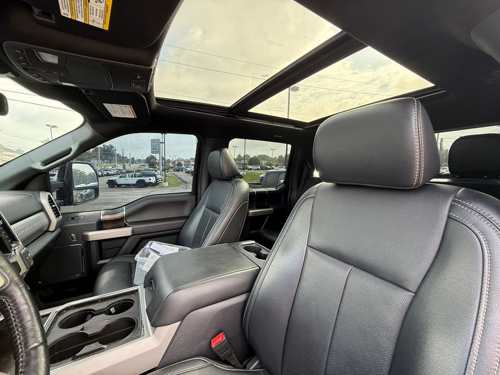 Used 2022 Ford F350 Lariat w/ Black Appearance Package AWD/4WD image 14