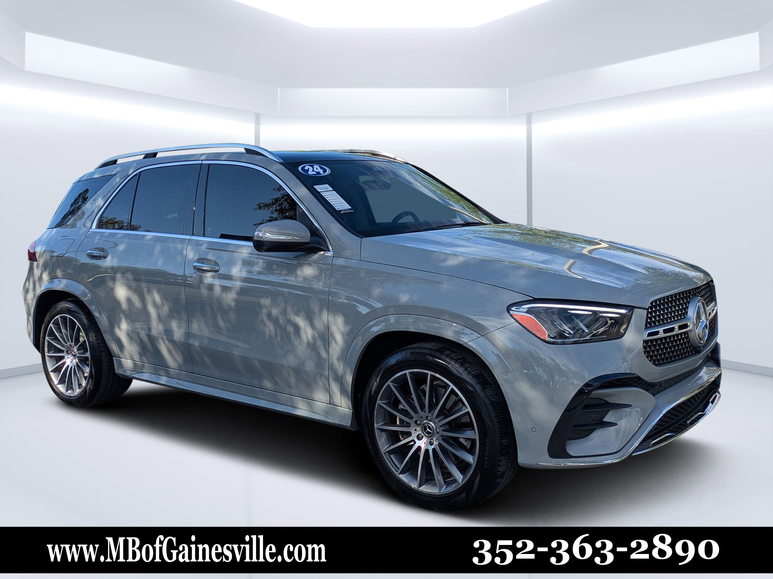 Used 2024 Mercedes-Benz GLE 350 4MATIC image 1