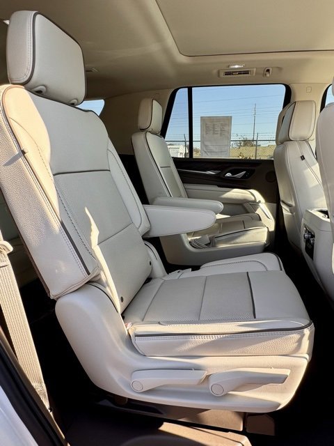 Used 2022 GMC Yukon Denali image 16