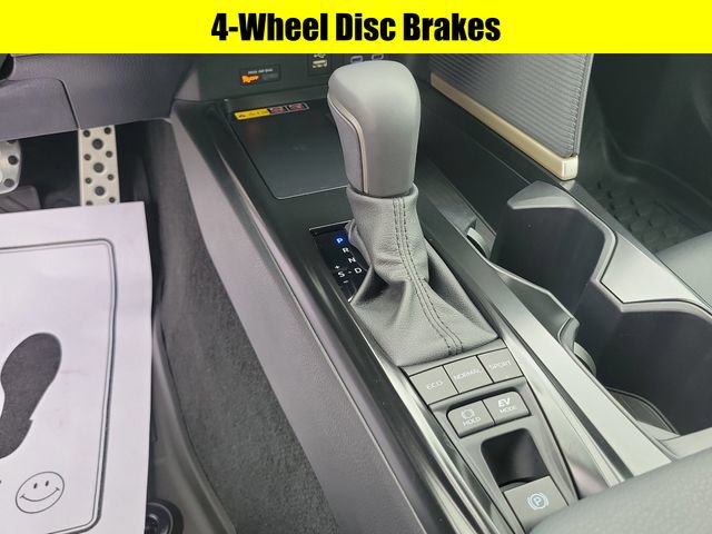 Used 2026 Toyota Camry SE FWD image 18