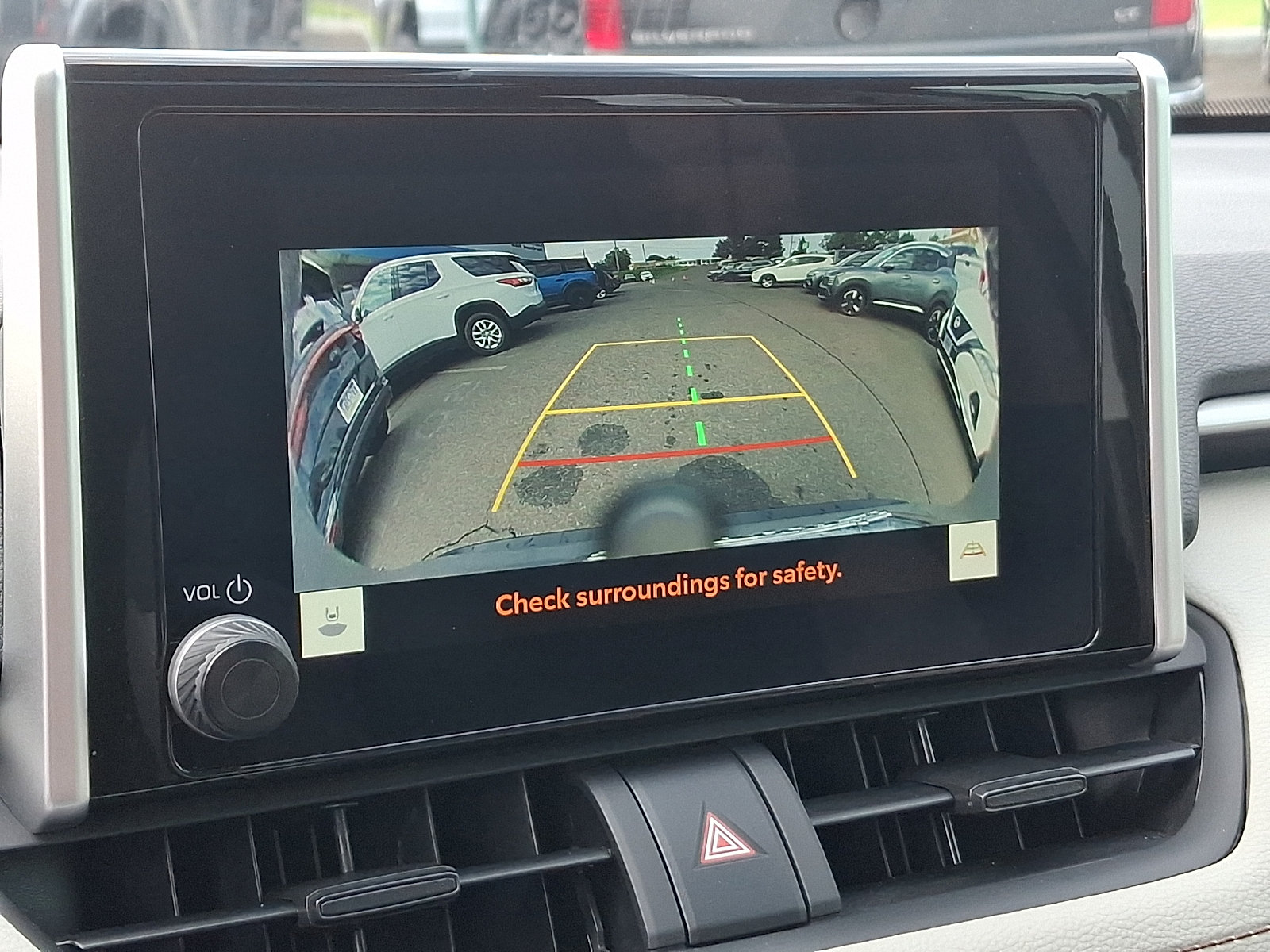 Used 2025 Toyota RAV4 XLE w/ Convenience Package FWD image 19