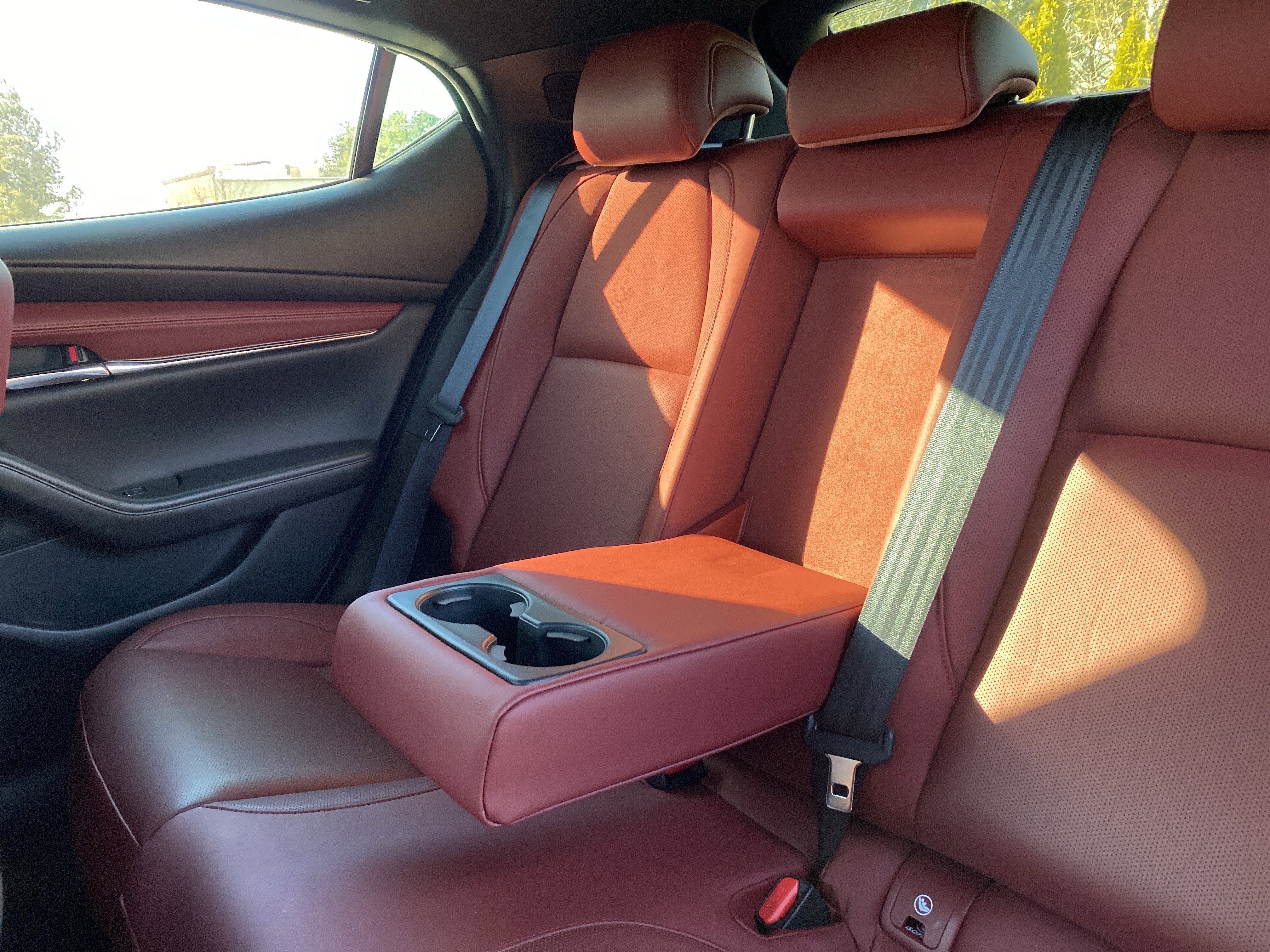 Used 2025 MAZDA MAZDA3 2.5 S Hatchback w/ Premium Pkg image 23