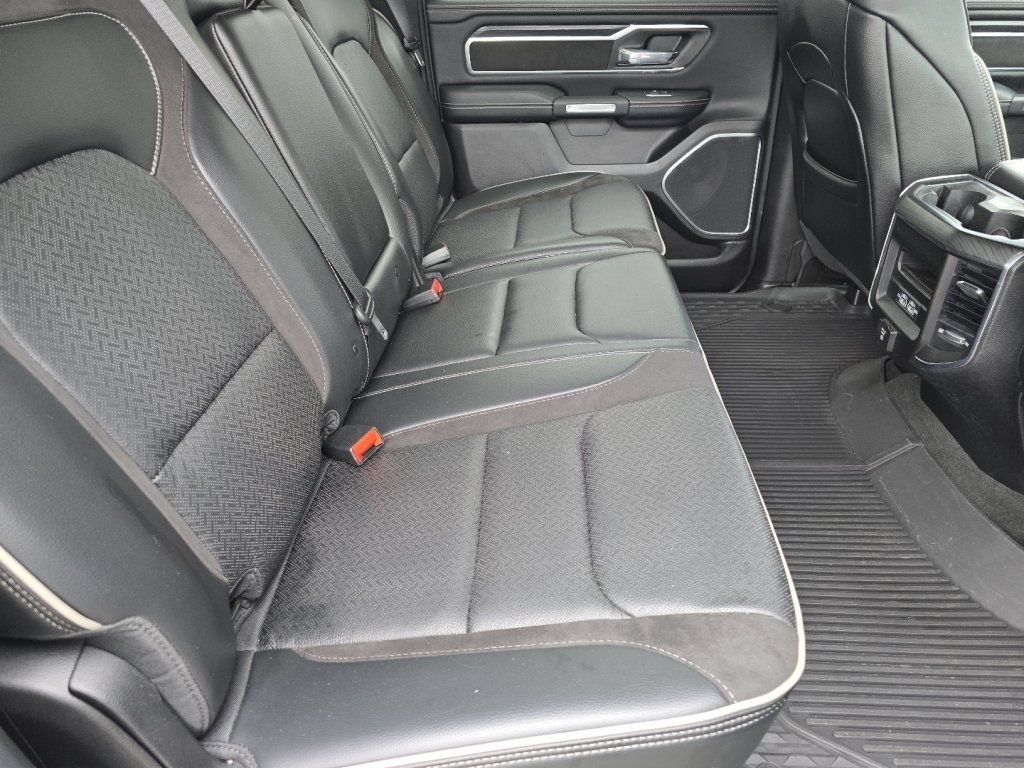 Used 2023 RAM 1500 Laramie AWD/4WD image 17