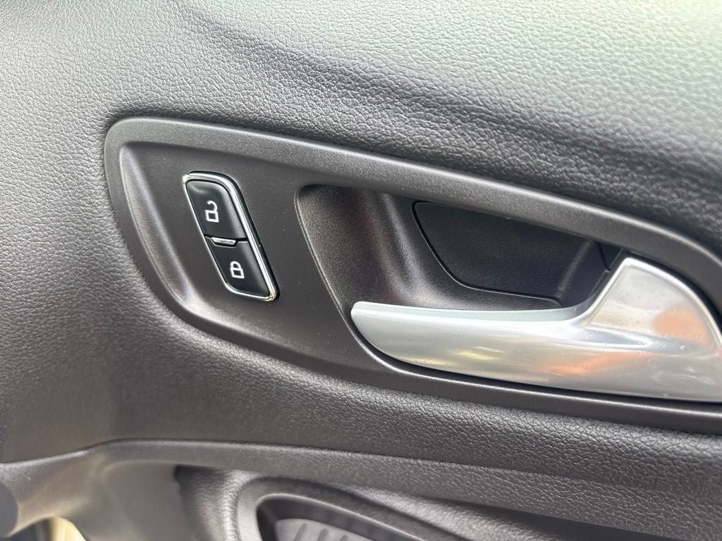 Used 2013 Ford Escape SEL AWD/4WD image 35