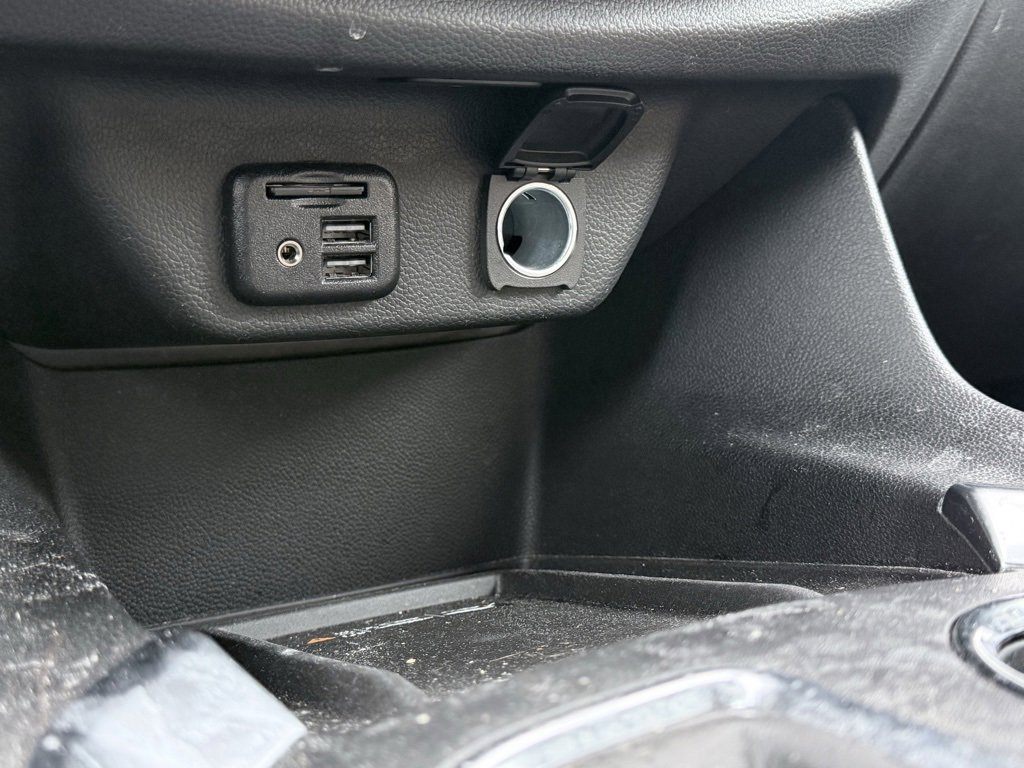 Used 2023 Chevrolet Traverse Premier image 17