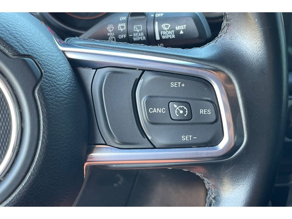 Used 2020 Jeep Wrangler Unlimited Sahara image 36