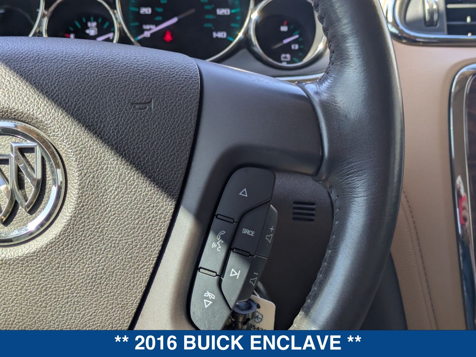 Used 2016 Buick Enclave Premium FWD image 27