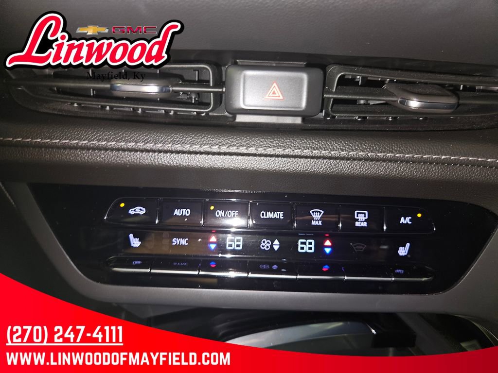 Used 2023 Buick Envision Essence w/ Sport Touring Package FWD image 26