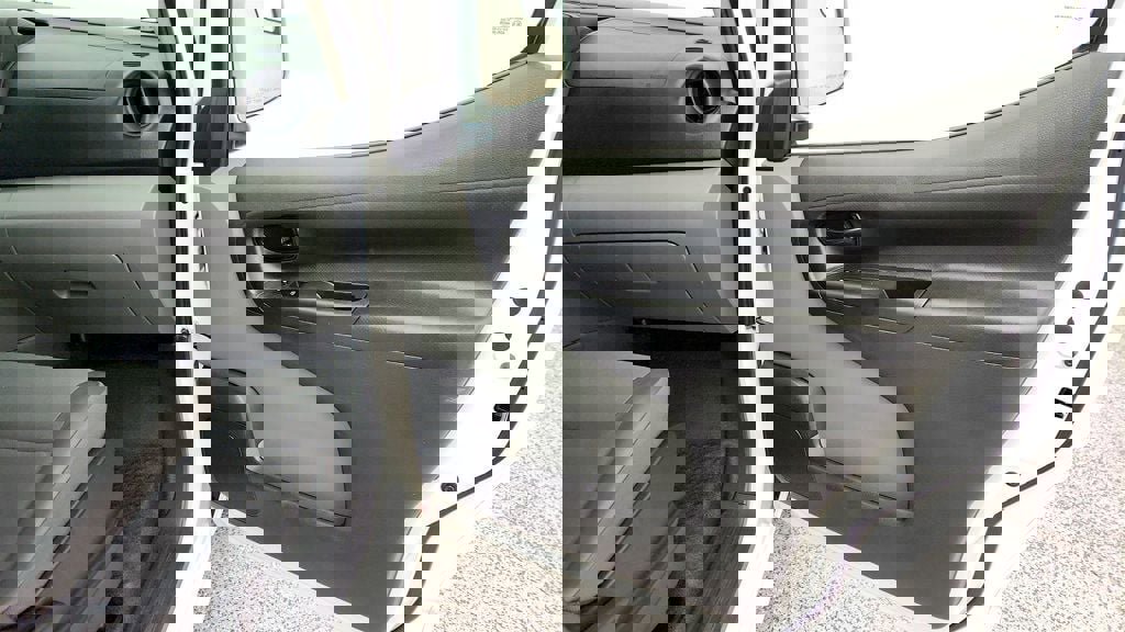 Used 2020 Nissan NV200 SV w/ Back Door Glass Package FWD image 29