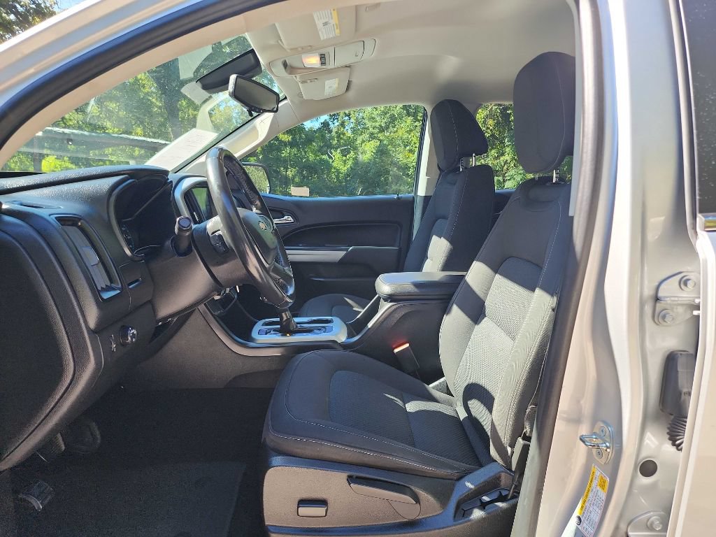 Used 2017 Chevrolet Colorado LT RWD image 19