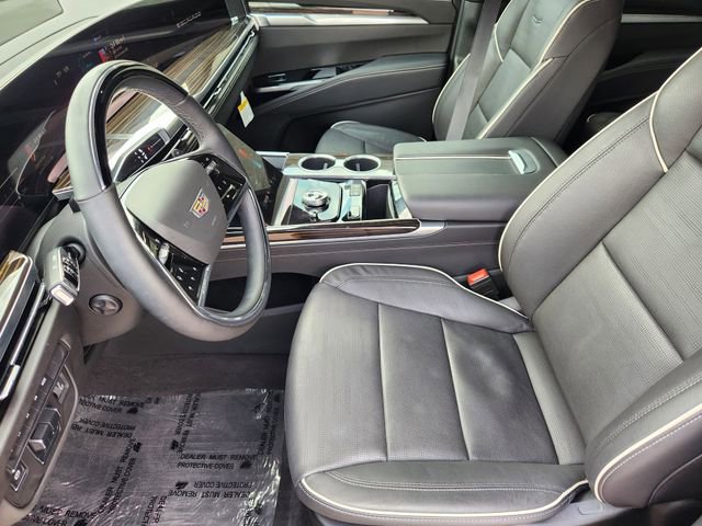 Used 2025 Cadillac Escalade ESV Premium Luxury w/ LPO, Floor Liner Package AWD/4WD image 4
