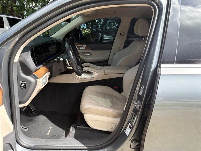 Used 2020 Mercedes-Benz GLS 580 4MATIC image 13