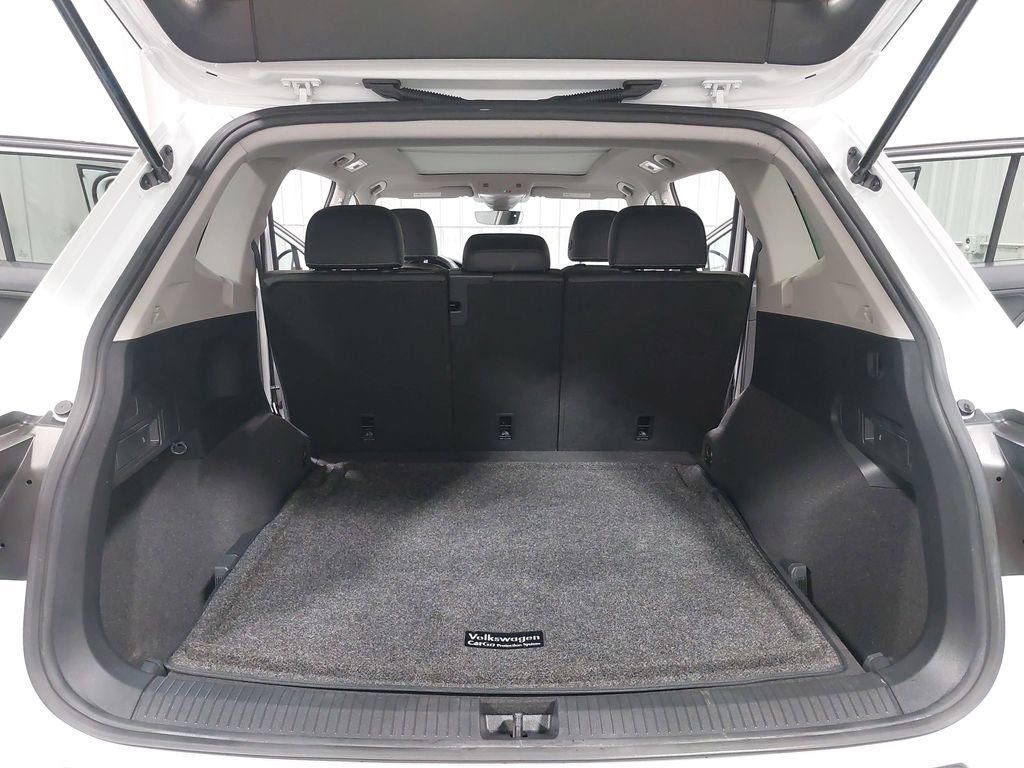Used 2022 Volkswagen Tiguan SE image 12