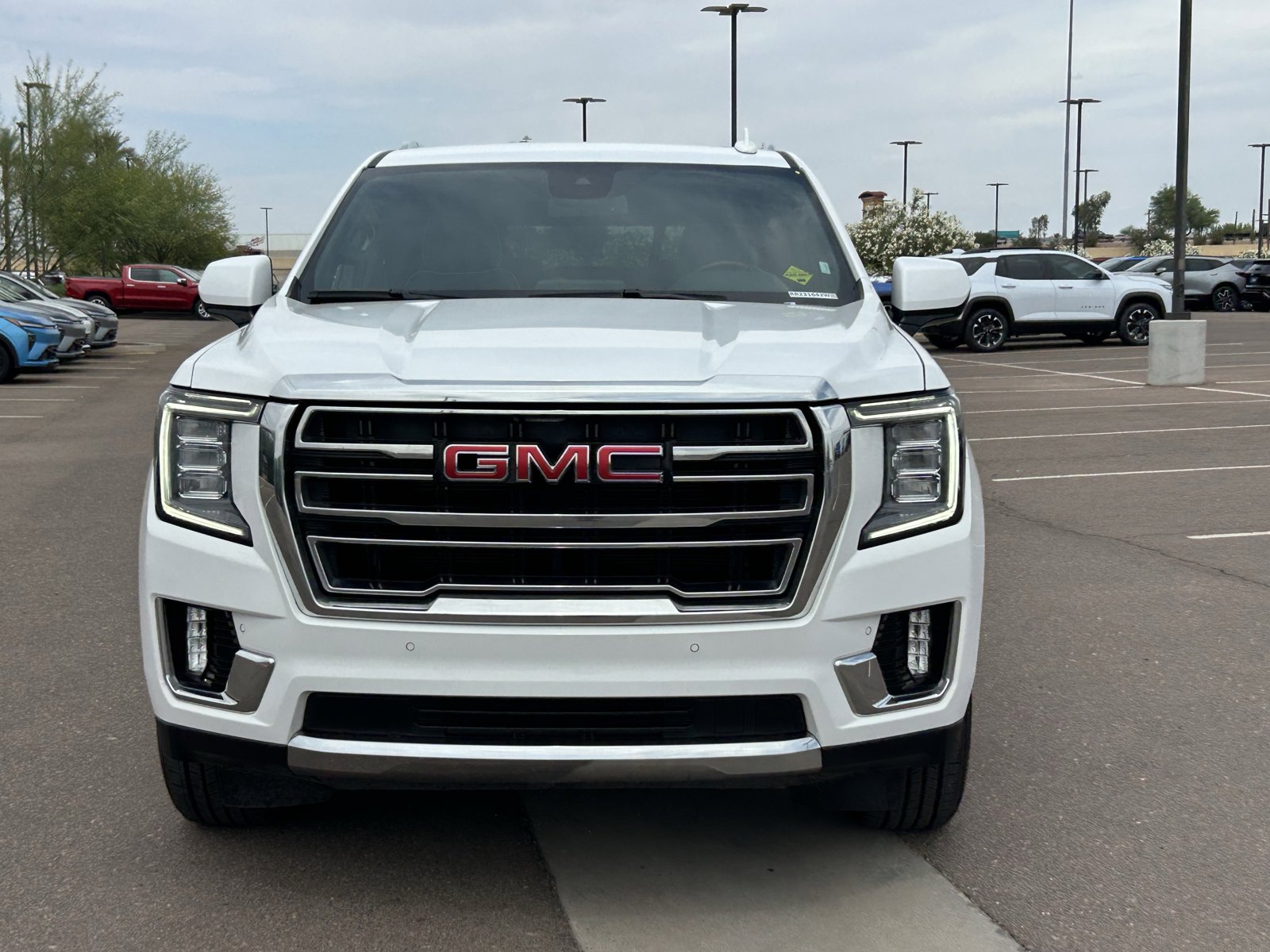Used 2021 GMC Yukon XL SLT w/ SLT Luxury Package image 8