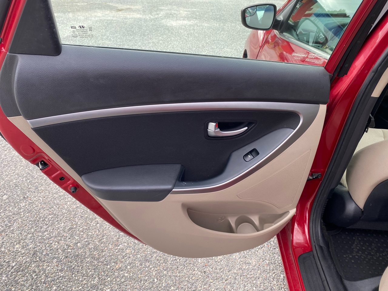 Used 2016 Hyundai Elantra GT w/ Option Group 02 image 17