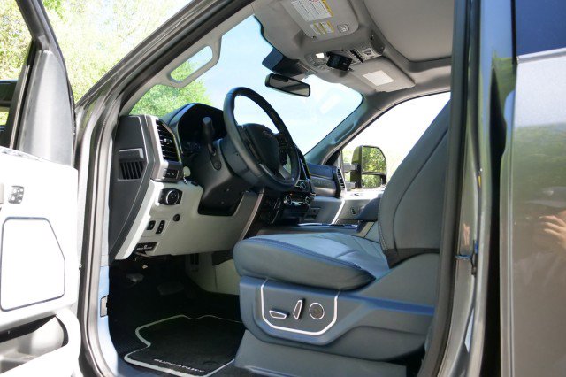 Used 2022 Ford F250 Limited image 37