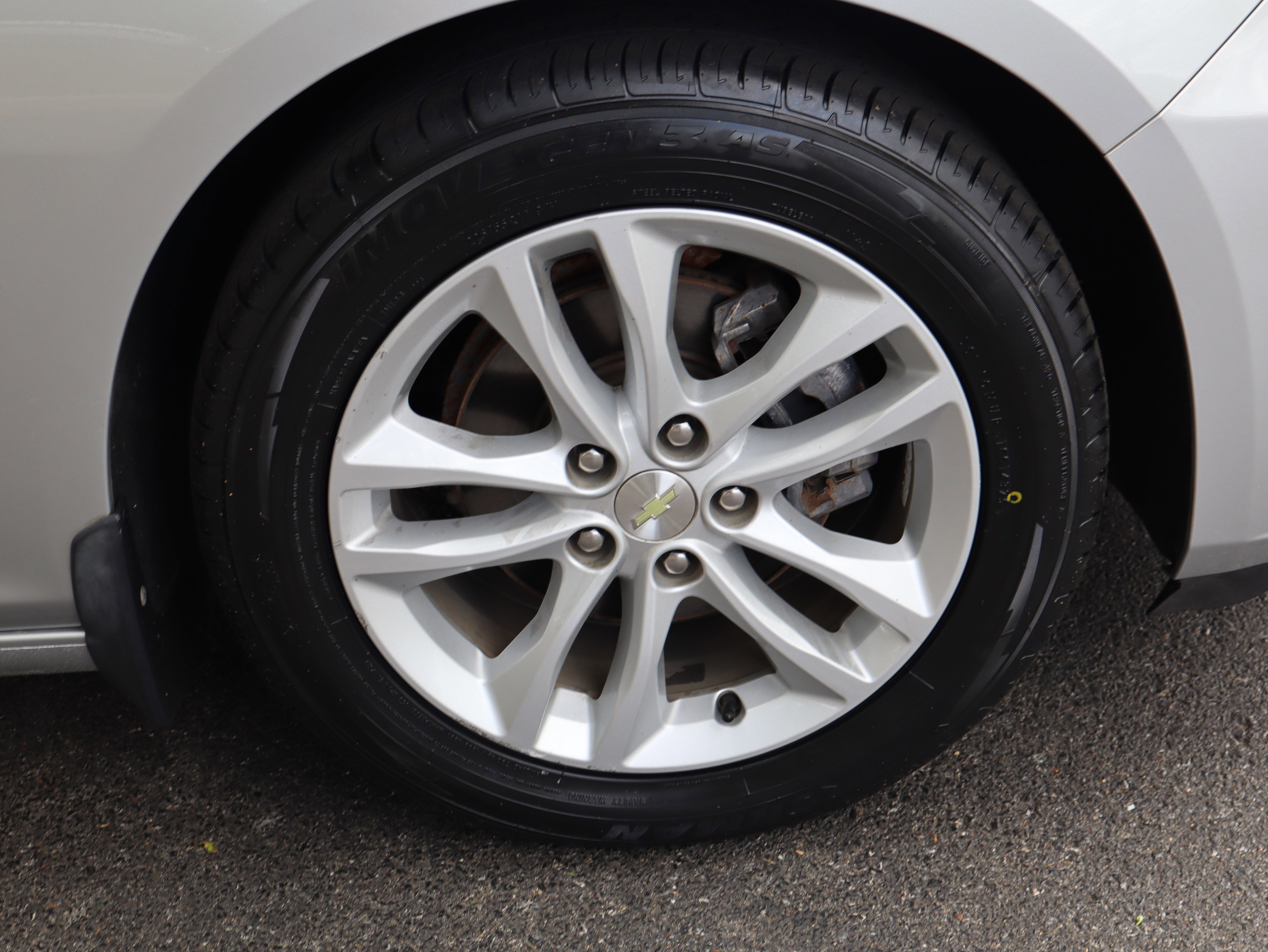 Used 2016 Chevrolet Malibu LT image 11