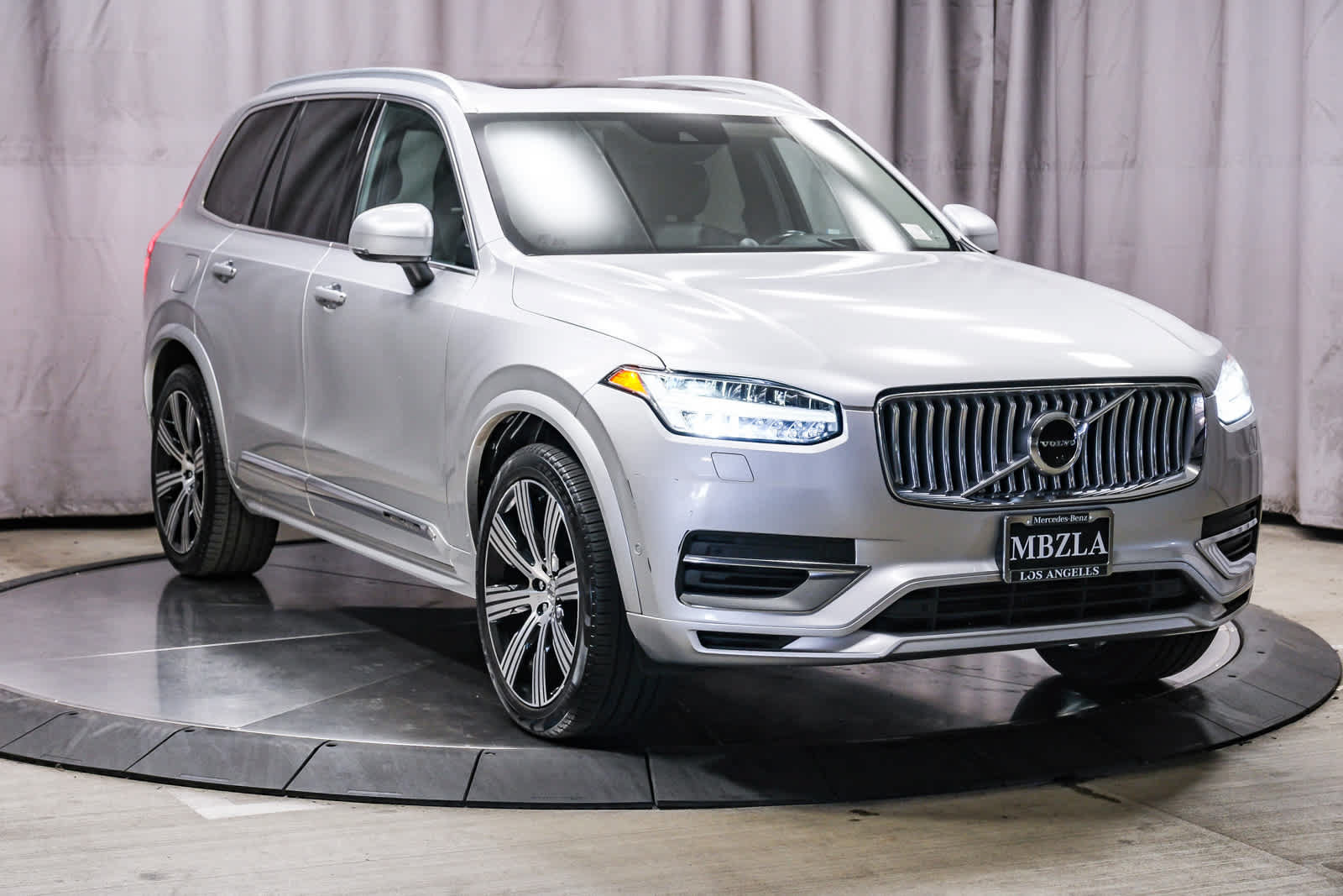 Used 2022 Volvo XC90 T8 Inscription w/ Advanced Package AWD/4WD image 5